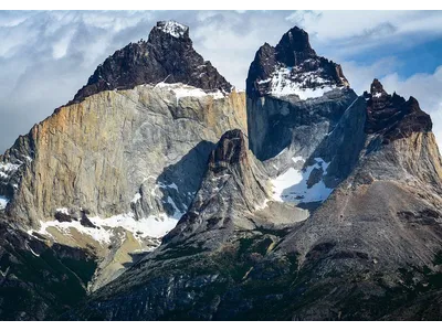 Wandbild und Fototapete mit einem Landschaftsmotiv mit dem Titel Torres del Paine in der Max Steinwald Art Galerie
