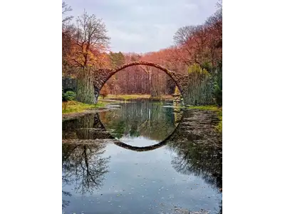 Wandbild und Fototapete mit einem Bauwerk Motiv mit dem Titel Rakotzbrücke in der Max Steinwald Art Galerie